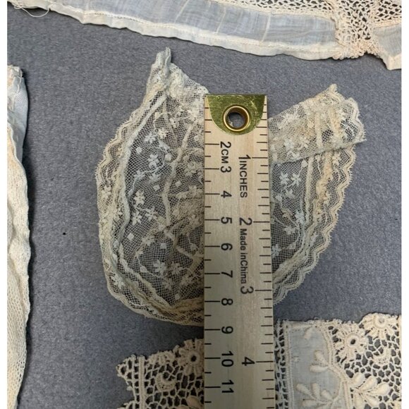 Victorian-Era Antique Lace Garments Set - Bibs Yokes & Panels - Picture 11 of 16